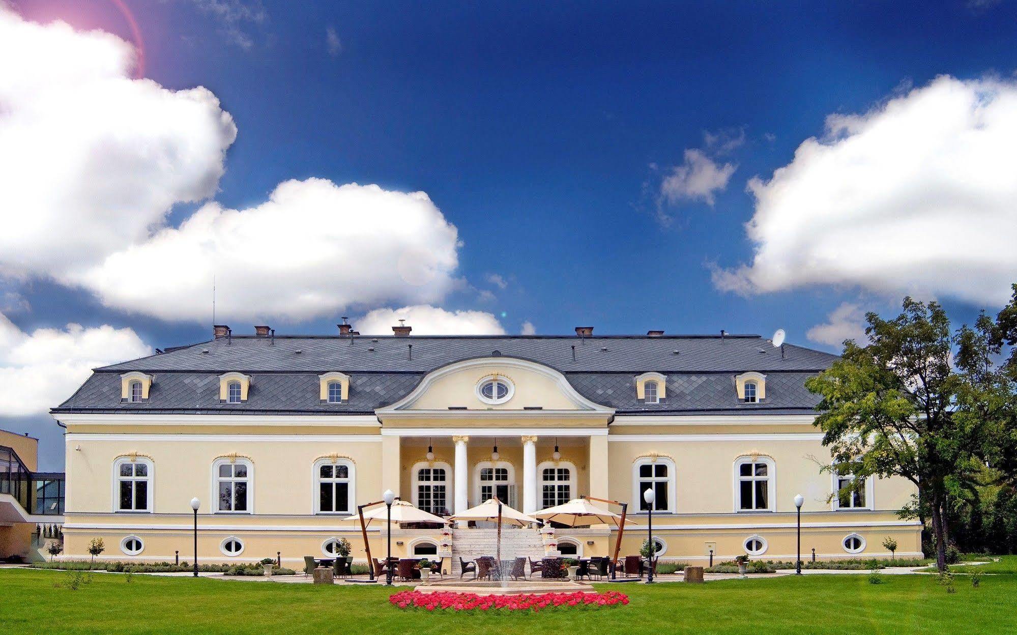 Amade Château Vrakun Exterior foto